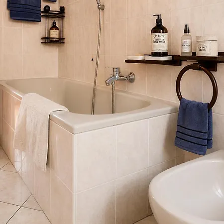 Casa Vista Alpi In Pet-friendly Daire *